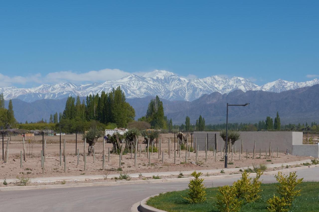 Alquiler Temp "Una Pausa" Barrio Privado En Vistalba 门多萨 外观 照片